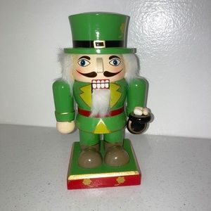 St Patrick’s Day Leprechaun Nutcracker